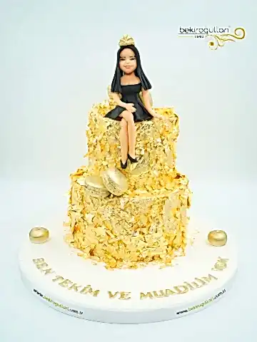 Gold Renk Kadın Figür Butik Pasta