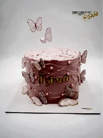 Pembe Naked Cake